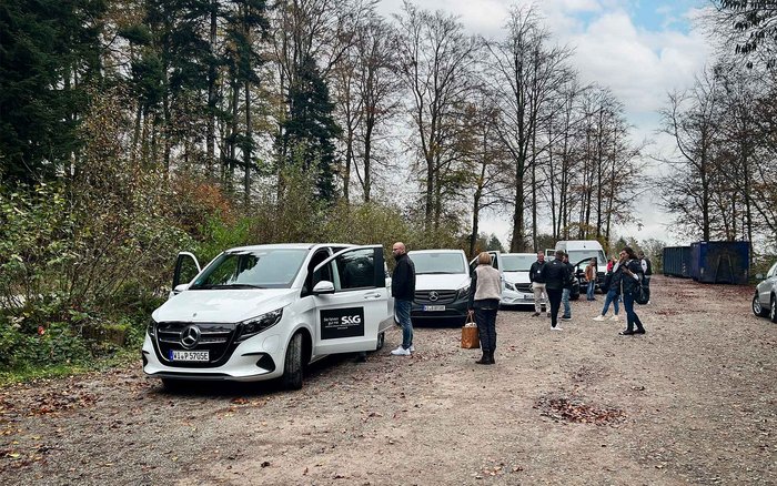 Mercedes-Benz eVans der Teilnehmer der S&G Performance Sternfahrt-Tour.